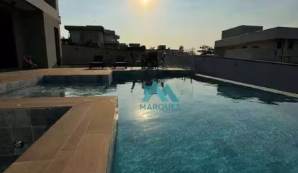 LUXUOSO SOBRADO COM PISCINA DE BORDA INFINITA  EM C ONDOMÍNIO DE ALTO PADRÃO