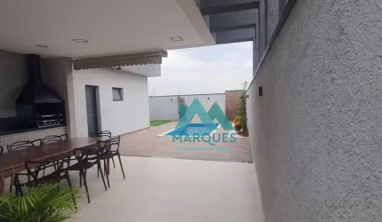 Linda e aconchegante casa térrea no Condomínio Santa Mônica