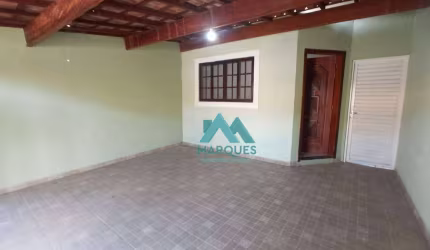 Linda Casa, localização privilegiada com 3 dormitórios