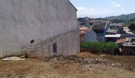 Terreno no Vitória Vale, aceita terreno + construção