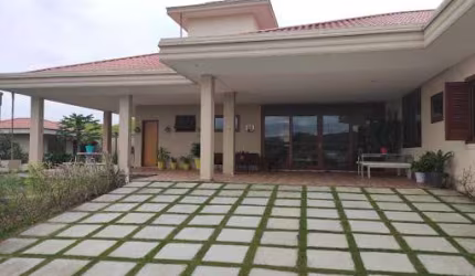 Linda casa em condominio Alto Padrão