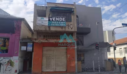 Imóvel no Centro de Caçapava, frente para Duas das principais avenidas do Centro