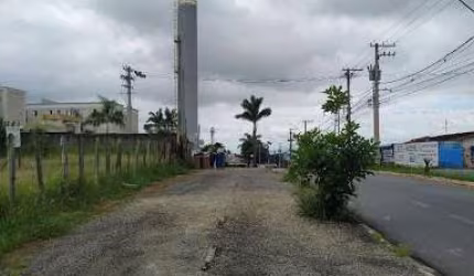 Ótima Área com excelente localização em Taubaté