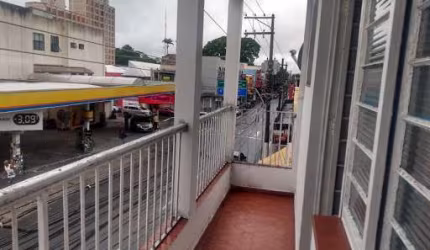 Sobrado com Ponto comercial na Av Mais Movimentada de Caçapava