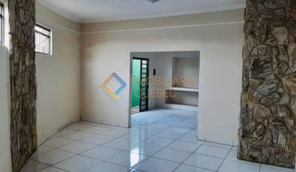 Casa com 3 quartos à venda na Rua Alcides Cosenzo, Conjunto Habitacional Jardim das Palmeiras, Ribeirão Preto, 132 m2 por R$ 365.000