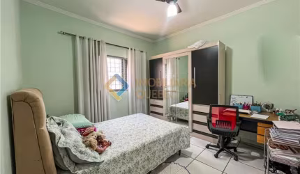 Casa com 3 quartos à venda na Rua Maria Garcia da Silveira, Jardim Heitor Rigon, Ribeirão Preto, 236 m2 por R$ 414.000