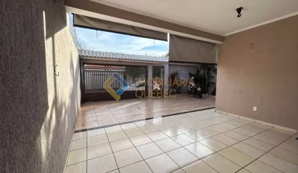 Casa com 2 quartos à venda na Rua Luiz Cláudio dos Santos Gual, Planalto Verde, Ribeirão Preto, 200 m2 por R$ 500.000