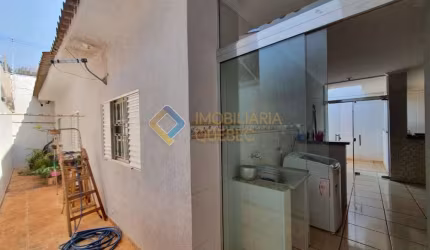 Casa com 4 quartos à venda na Rua Roque Massaro, Jardim Paiva, Ribeirão Preto, 143 m2 por R$ 340.000