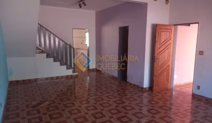 Casa com 4 quartos à venda na Rua Francisco Augusto Nunes, Jardim Anhangüera, Ribeirão Preto, 274 m2 por R$ 550.000