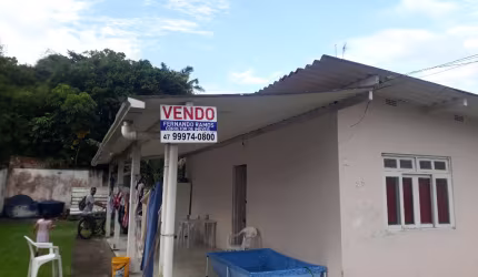Vendo excelente centro de Navegantes