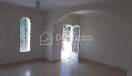 Casa com 3 quartos à venda na Rua Joaquim de Sousa Vilela, 50, Vila Santana, Campinas, 165 m2 por R$ 550.000