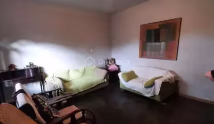 Casa com 5 quartos à venda na Rua Ary Negrão Barone, 38, Parque São Quirino, Campinas, 235 m2 por R$ 800.000
