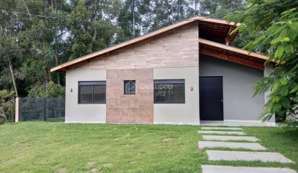 Casa em condomínio fechado com 3 quartos à venda na Russia, 130, Terras de Santa Teresa, Itupeva, 260 m2 por R$ 1.900.000