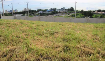 Terreno em condomínio fechado à venda na Rua José Francisco Barbosa, 100, Parque Rural Fazenda Santa Cândida, Campinas por R$ 380.000