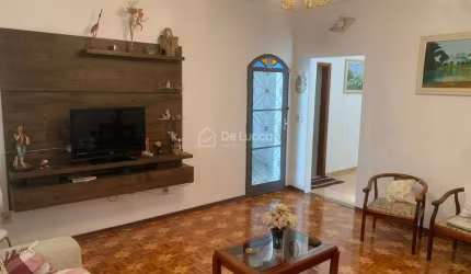 Casa com 3 quartos à venda na Rua Presidente Bernardes, 1975, Jardim Flamboyant, Campinas, 236 m2 por R$ 950.000