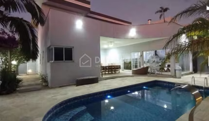 Casa em condomínio fechado com 4 quartos para alugar na Rua Professor Crodowaldo Pavan, 4, Vila dos Plátanos, Campinas, 360 m2 por R$ 14.000