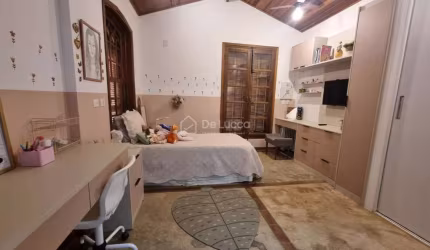 Casa com 3 quartos à venda na Rua Valentin dos Santos Carvalho, 515, Joaquim Egídio, Campinas, 300 m2 por R$ 1.600.000