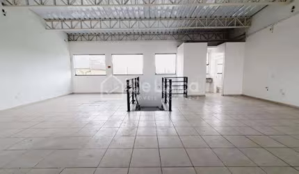 Barracão / Galpão / Depósito para alugar na Avenida Joaquim Alves Corrêa, 4667, Parque Nova Suíça, Valinhos, 350 m2 por R$ 14.000