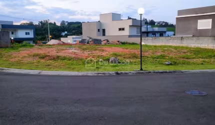 Terreno em condomínio fechado à venda na Rua José Francisco Barbosa, 100, Parque Rural Fazenda Santa Cândida, Campinas por R$ 649.000