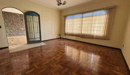 Casa com 4 quartos à venda na Avenida Palestina, 41, Jardim Flamboyant, Campinas, 211 m2 por R$ 600.000