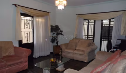Casa com 3 quartos à venda na Avenida Doutor Horácio Antônio da Costa Júnior, 345, Jardim Eulina, Campinas, 247 m2 por R$ 795.000