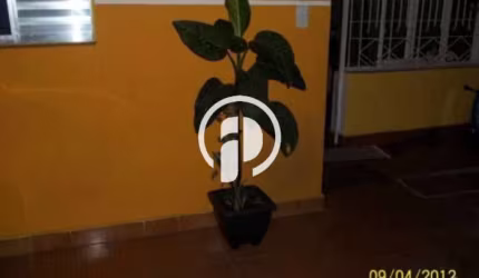 Casa Térrea para Venda no bairro Capuava, 2 dorm, 3 vagas, 150 mts de área construída, plana