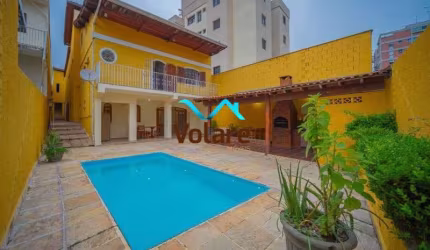 Impecável residência de alto padrão na Vila Yara, Osasco-SP: 5 quartos, 1 suíte, 3 salas, 5 banheiros, 7 vagas, 393,34m².