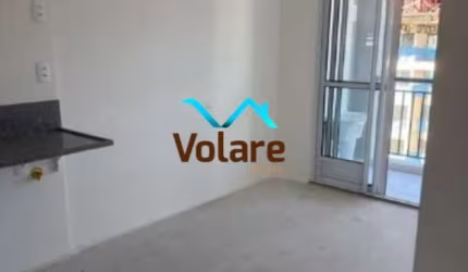 Apartamento à venda na Lapa, São Paulo-SP: 2 quartos, 2 salas, 1 banheiro, 1 vaga - 41m² de área.