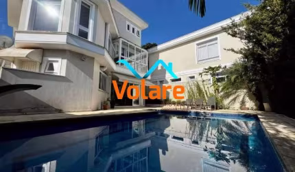 Imóvel de alto padrão com 4 suítes no Residencial Valville 1 em Santana de Parnaíba/SP: 369m², 6 vagas.