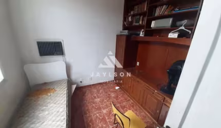 Casa com 6 quartos à venda na Rua Verna Magalhães, Engenho Novo, Rio de Janeiro, 135 m2 por R$ 680.000