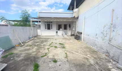 Casa com 2 quartos à venda na Rua Carolina Amado, Irajá, Rio de Janeiro, 72 m2 por R$ 230.000