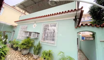 Casa com 1 quarto à venda na Rua Montevidéu, Penha, Rio de Janeiro, 82 m2 por R$ 260.000