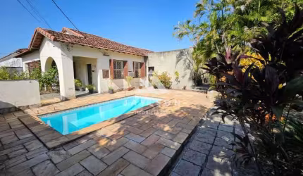 Casa com 3 quartos à venda na Rua Aureliano Lessa, Ramos, Rio de Janeiro, 184 m2 por R$ 560.000