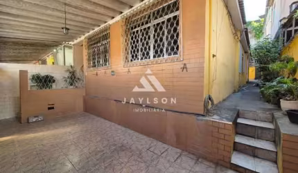 Casa com 3 quartos à venda na Rua Enéas Martins, Guadalupe, Rio de Janeiro, 116 m2 por R$ 265.000