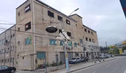 Prédio com 2 salas à venda na Avenida Lusitania, Penha Circular, Rio de Janeiro, 888 m2 por R$ 1.450.000