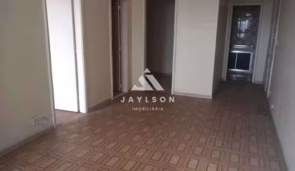 Apartamento com 2 quartos à venda na Avenida Governador Leonel de Moura Brizola, Centro, Duque de Caxias, 66 m2 por R$ 150.000
