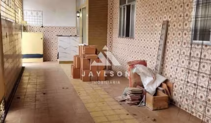Apartamento com 3 quartos à venda na Rua Canudos, Irajá, Rio de Janeiro, 60 m2 por R$ 180.000
