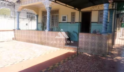 Casa com 3 quartos à venda na Rua Eritiba, Bento Ribeiro, Rio de Janeiro, 130 m2 por R$ 419.000