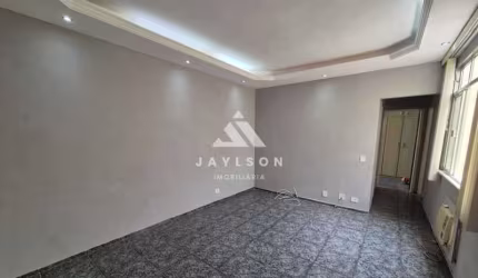Apartamento com 2 quartos à venda na Rua dos Tupinambás, Ramos, Rio de Janeiro, 45 m2 por R$ 180.000
