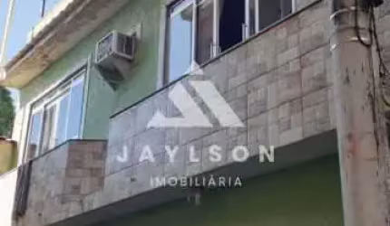 Casa em condomínio fechado com 3 quartos à venda na Rua Igarata, Marechal Hermes, Rio de Janeiro, 240 m2 por R$ 550.000