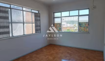 Apartamento com 2 quartos à venda na Rua Delfina Enes, Penha Circular, Rio de Janeiro, 100 m2 por R$ 235.000