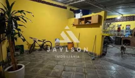 Casa com 3 quartos à venda na Rua Otávio Mangabeira, Jardim América, Rio de Janeiro, 230 m2 por R$ 450.000