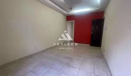 Apartamento com 2 quartos à venda na Rua Aquidabã, Méier, Rio de Janeiro, 48 m2 por R$ 279.000