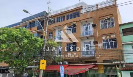 Apartamento com 5 quartos à venda na Rua Montevidéu, Penha, Rio de Janeiro, 600 m2 por R$ 400.000