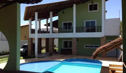 VERAS VENDE CASA COM 10 SUÍTES NO PORTO DAS DUNAS