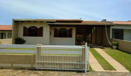 Casa 4 dormitórios - Balneário Rincão