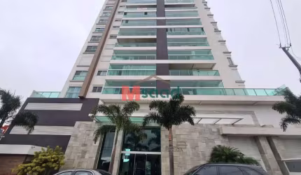 Apartamento à Venda no Edifício Pallazo Ferrara - Centro