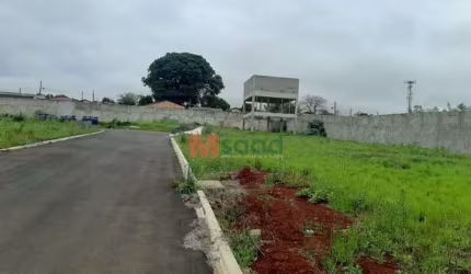 Terreno á Venda no Condomínio Van Wilpe