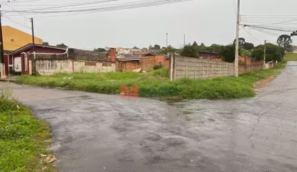 Terreno á Venda em Uvaranas