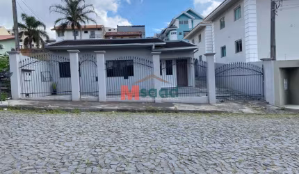 Casa Térrea á Venda Nova Russia